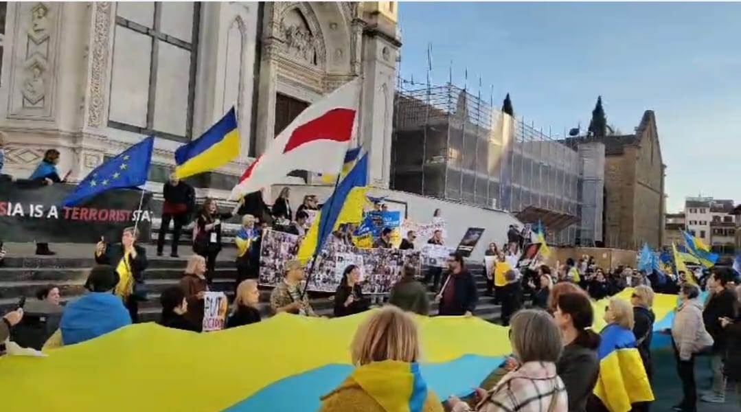 Rally in Florence, Piazza Santa Croce