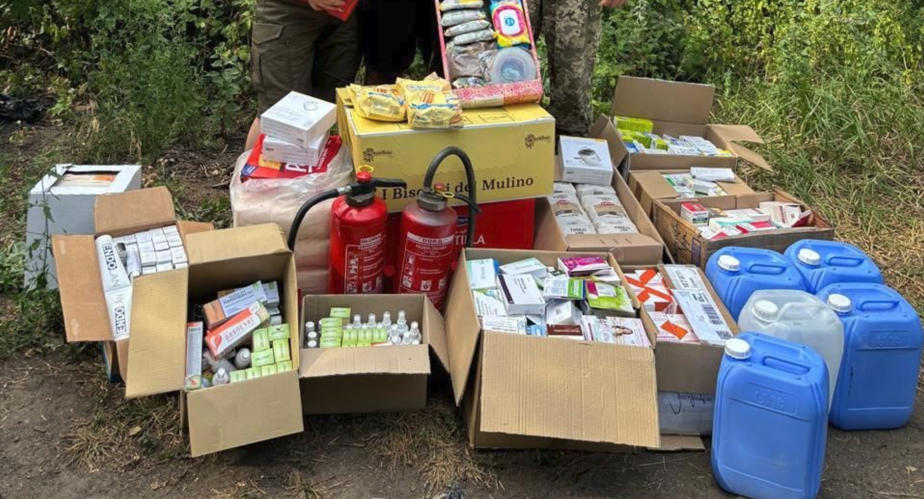 Lilea medical supply boxes being opened on the ground in Ukraine